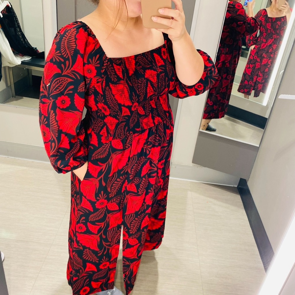 Beautiful dress, only worn once!